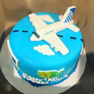 Topper de avião fondant