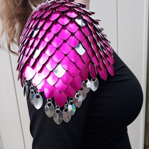 Pixi Chainmail Shoulder Armor with Fringe Scalemail Shoulder Armor with Fringe Mail Armor Dragon Scale Cosplay Armor Scalemail Pauldron
