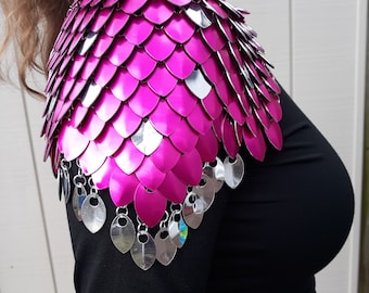 Chainmail and Scalemail Pixi Shoulder Armor