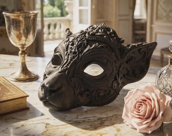 Baroque Lemur Masquerade Mask – Ornate Venetian Animal Ball Mask for Mardi Gras, Halloween Cosplay, Gothic Wall Art, Festival Costume