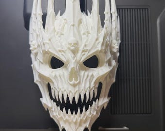Crown of the Damned Mask – Gothic Skull Headpiece, Dark Fantasy Cosplay Mask, Horror Halloween Costume Prop, 3D Printed Wearable Art