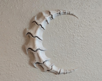 Eldritch Moon Wall Decor, Gothic Crescent Moon Sculpture, 3D Printed Bone Wall Art, Dark Fantasy Home Decor, Witchy Macabre Wall Hanging