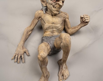 Hangry Goblin Wall Mount Statuette Ready for Paint | 3D Printed Fantasy Monster Wall Plaque, Quirky Creature Hanging Decor