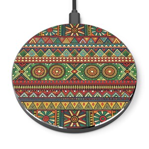 Bohemian Pattern Wireless Charger, Fast Charging Pad, Unique Gift for Tech Lovers, Home Decor Accessory, Eco-Friendly Charger