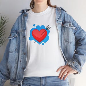 Heart Arrow T-Shirt, Love Casual Shirt, Romantic Tee, Valentines Day Gift, Cupid Arrow Top, Valentine&#39;s Apparel