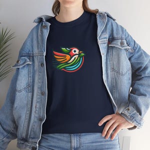 Bird Shirt Women, Nature Lover Graphic Tee, Avian Design Top, Birdwatcher T-Shirt, Bird Lover Gift Idea, Wildlife Theme Shirt