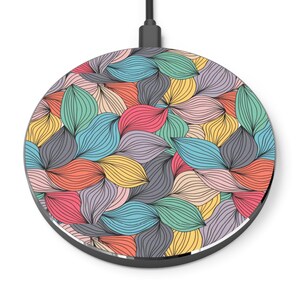 Colorful Floral Wireless Charger, Fast Charging Pad, Phone Charger, Desk Accessory, Home Decor, Gift for Her, Mother&#39;s Day