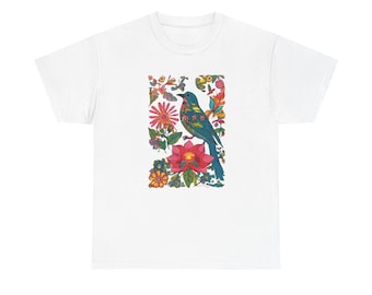 T-shirt met bloemenmotief en vogelprint in volkskunststijl | Kleurrijke botanische illustratie