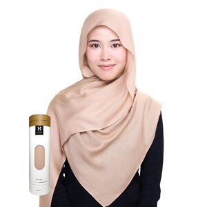 Rice Crackers Heavy Modal Hijab: Ayra Collection