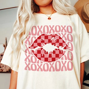 XOXO Checker Lips SVG, Valentijnsdag Shirt, Groovy Valentijnsdag, Love Svg, Valentijnsdag Svg, Valentine Svg, Valentine Sublimation Design