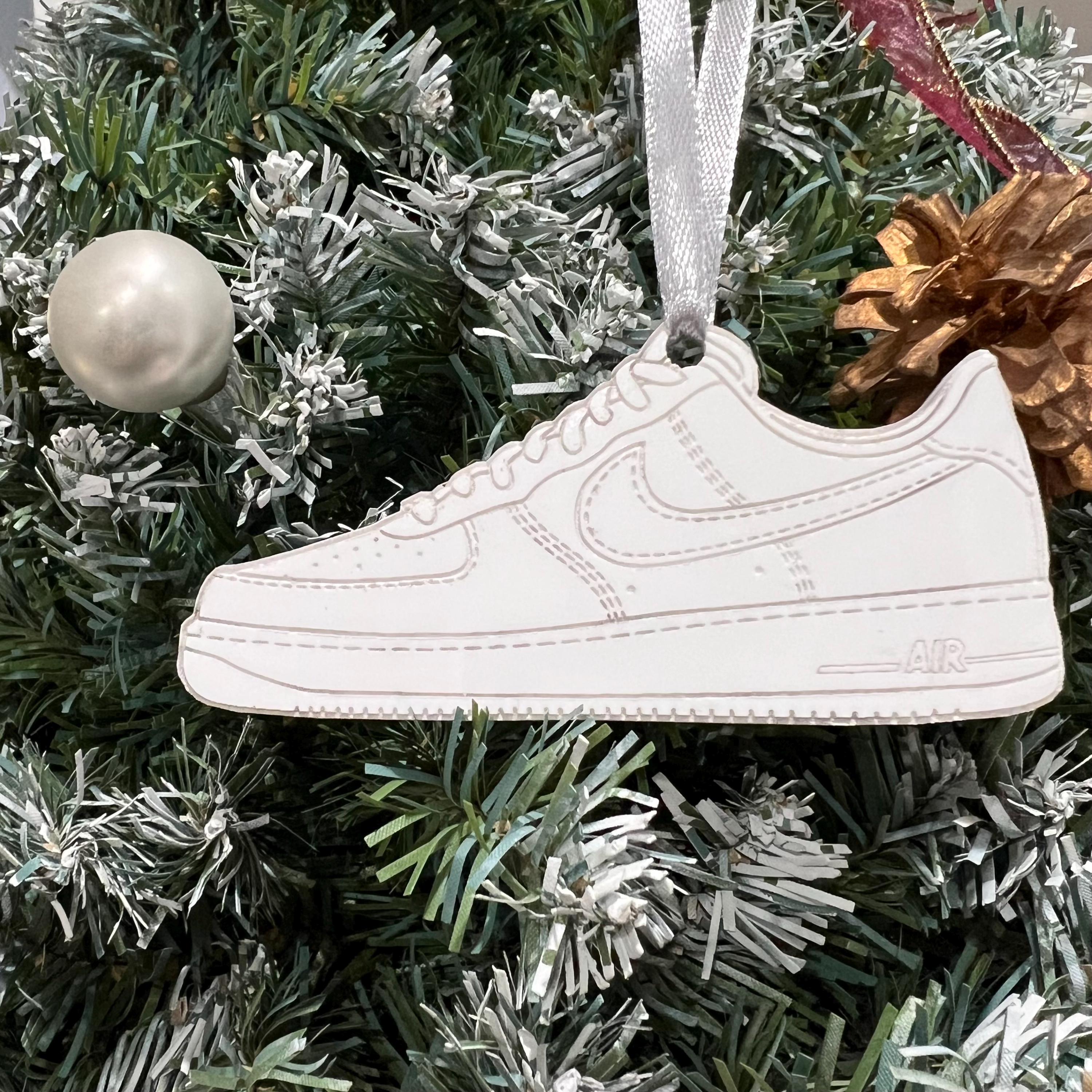 white air force 1 collab