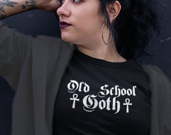 Old School Goth T-Shirt - Minimalistisches Gothic Fashion Statement T-Shirt