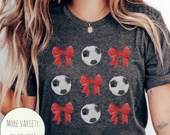 Camiseta de mamá futbolera, camiseta de fútbol coqueta, regalo para mamá futbolera, camiseta de fútbol para el día de la madre, camiseta de mamá futbolera, camiseta de fútbol para el día del partido