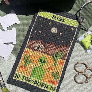 The Alien Cross Stitch Pattern - Space Tarot - Modern Cross Stitch PDF