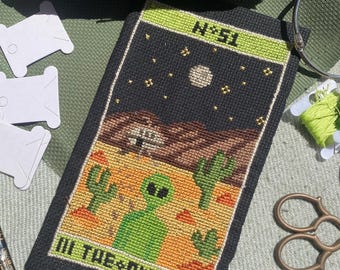 Alien Cross Stitch Pattern - Space Tarot / Instant Download PDF, Modern Cross Stitch, UFO Spaceship Desert Space-Themed Funny Embroidery PDF