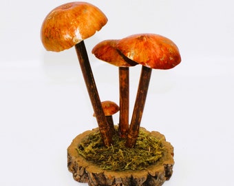 Grand champignon décoratif, unique et autoportant