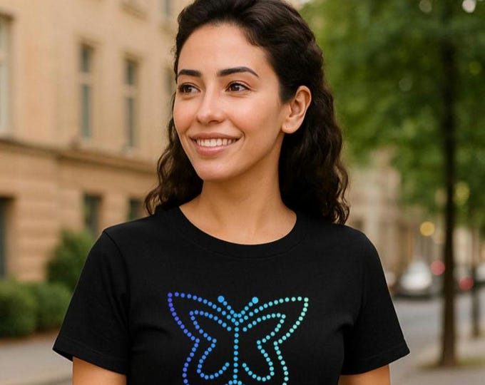 Frauen T-Shirt mit Schmetterling