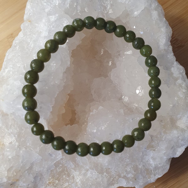 Bracelet en pierre naturelle jade nephrite en perles de 6mm