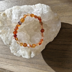 Carnelian - tumbled stone bracelet - natural stones - lithotherapy - Carnelian bracelet