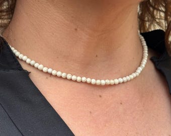 Ivory Jasper - Fine Necklace - Natural stone necklace Ivory Jasper in 4 mm beads