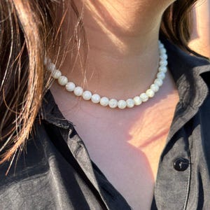 Mother of Pearl - Delicate Necklace - Natural Stone Necklace Mother of Pearl in 8mm Beads - Mother of Pearl Necklace