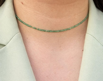 Choker necklace in natural green aventurine stone with 2mm faceted beads - Custom-made necklace