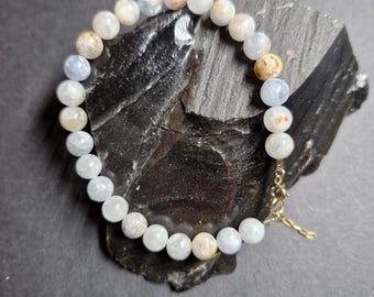 Celestine - Celestite - Adjustable bracelet in natural celestine - celestite stone - in 6 or 8 mm beads. Rare bracelet