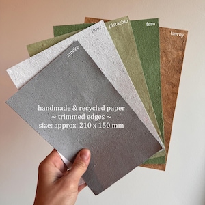 Papier recyclé fait à la main avec bords coupés – Choisissez votre couleur et votre quantité – Respectueux de l’environnement, zéro déchet