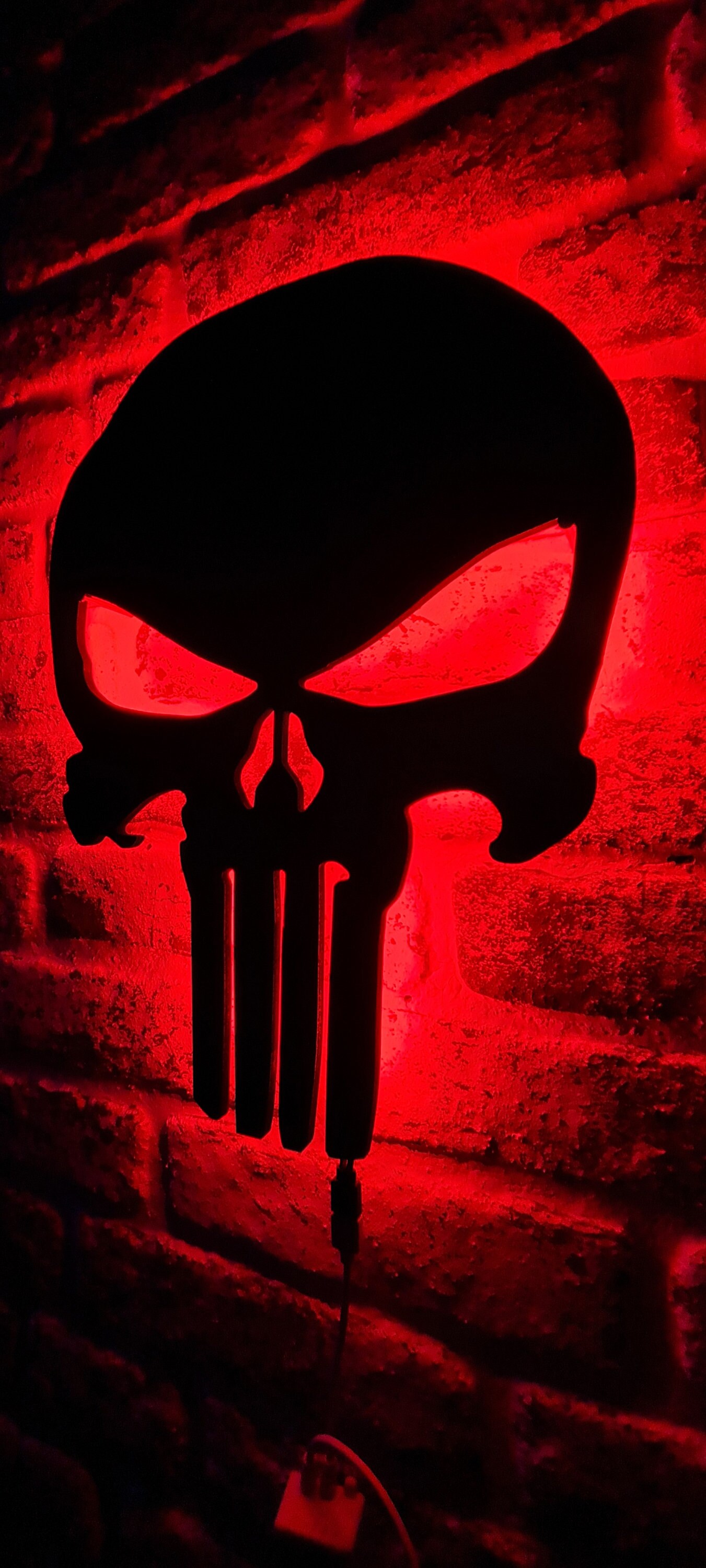 JFLLamp Totenkopf-Neonschild – Punisher-Logo LED-Wandleuchte, 41,5x33 Cm, USB-Betrieb