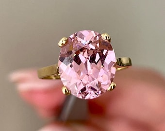 14K Solid Gold Rose Quartz Ring, Oval Pink Gemstone