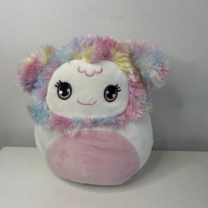Original Squishmallow Kelly Toys 8” Big Foot Yeti White Plush Toy