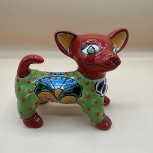 Talavera Mexicaans aardewerk chihuahuahond sculptuur dier volkskunst beeldje klei
