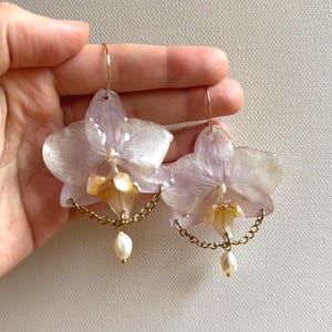 Orchid Earrings ,Handmade Real Pressed Flower Jewelry, Lightweight Nature-Inspired Dangles,Gifts for Women, Cottagecore hoops