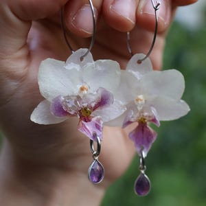 White Orchid Earrings with Amethyst • Real Flower Jewelry • Botanical Earrings • Handmade Nature Gift • Orchid Drop Earrings • Fairycore