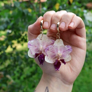 Orchid Earrings - Elegant Floral Jewelry, Lightweight Hypoallergenic Dangle Earrings for Women & Gifts