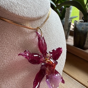 Real Orchid Necklace Handmade Floral Jewelry Unique Nature Inspired Gift for Her Delicate Pendant Accessory