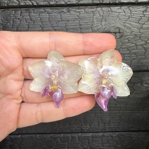 White Orchid Stud Earrings • Real Phalaenopsis Flower Jewelry • Handmade Nature Studs • Minimalist Botanical Gift • Cottagecore Earrings