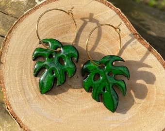 Wooden Monstera Earrings, Artisan Crafted Leaf Design for Stylish Accessories, Thoughtful Gift for Birthdays or Anniversaries
