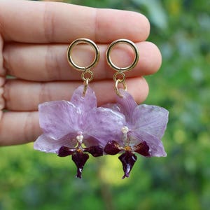 Orchid Earrings Handmade Real Orchid Resin Jewelry Botanical Gift for Nature Lovers Lightweight Floral Statement Accessories