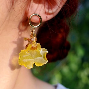 Orchid Earrings Real Preserved Flower Resin Jewelry Handmade Botanical Gifts for Her Lightweight Nature Inspired Accessories
