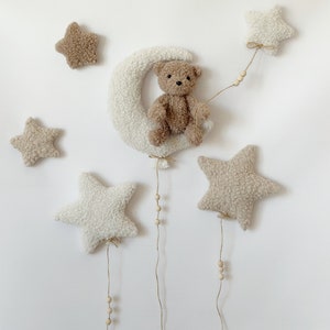Decorazione da parete per cameretta con orsetto, luna e stelle: tessuto bouclé neutro