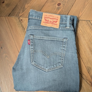 Vintage Levi&#39;s 511 Jeans: Men&#39;s W31 L32 Straight Leg Denim