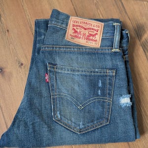 Vintage Levi&#39;s 501 Jeans Men&#39;s | W29 L32 Size | Classic Straight Leg & Button Fly Denim | Rugged Americana Workwear Style