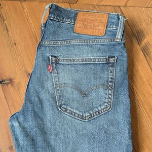 Vintage Levi&#39;s 511 Jeans: Men&#39;s W31 L32 Straight Leg Denim