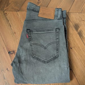Vintage Levi&#39;s 512 Jeans: Men&#39;s Retro Straight Leg, W30 L32