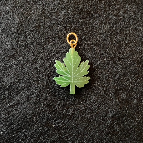 Mini nephrite jade pendants | maple leaf | beaver | flower