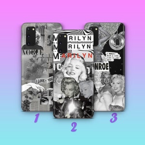 Puede incluir: Tres diseños diferentes de carcasas para teléfono que presentan un collage en blanco y negro de imágenes, texto y otros gráficos de Marilyn Monroe. La primera carcasa presenta una portada de la revista Vogue, la segunda carcasa presenta el texto "Marilyn" repetido tres veces, y la tercera carcasa presenta una bola de discoteca y el texto "Me pregunto cómo me veo en tus ojos".
