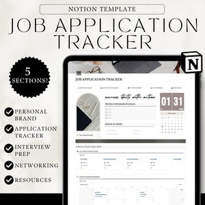 Puede incluir: Una plantilla de Notion para un rastreador de solicitudes de empleo. La plantilla se muestra en la pantalla de una tableta e incluye secciones para la creación de marca personal, el seguimiento de las solicitudes, la preparación para las entrevistas, la creación de redes y los recursos. La plantilla también incluye un calendario y una sección para los objetivos semanales de búsqueda de empleo.