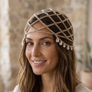 Handgemaakte gehaakte zendspoel, bohofestivalpet, met schelp verfraaide mesh hoed, hippiehaaraccessoire, haarnet zomerstrand