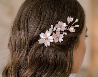 Morceau de cheveux en fleurs de cerisier fait main - Accessoire de mariée en vitriflore - Peigne à fleurs de mariage bohème chic